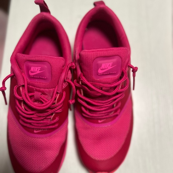 Nike Women's Air Max Thea Fuchsia Athletic Shoes - Picture 3 of 6